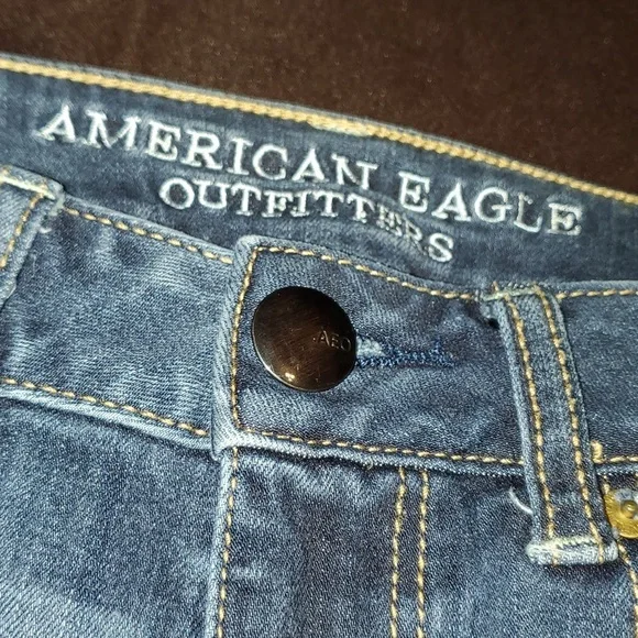 AE Shortie Shorts - Picture 4 of 8